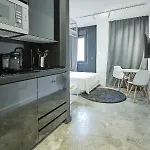 Giralda Modern & Luxury